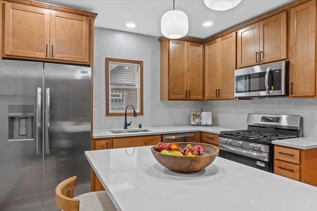 2646 N 69th STREET, Wauwatosa, WI 53213