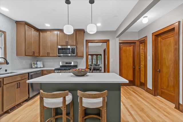 2646 N 69th STREET, Wauwatosa, WI 53213