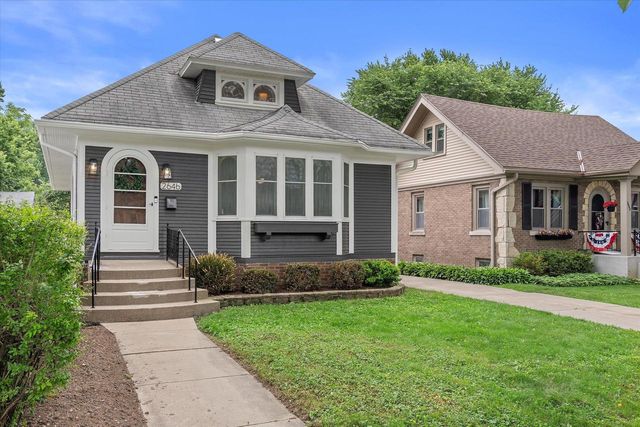 2646 N 69th STREET, Wauwatosa, WI 53213