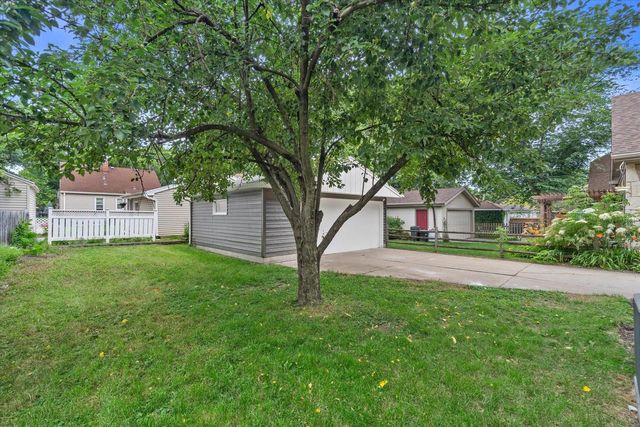 2646 N 69th STREET, Wauwatosa, WI 53213
