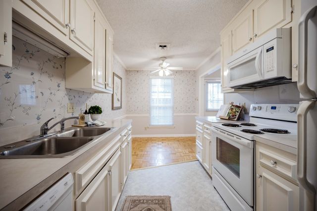 1126 E Northfield Blvd, Murfreesboro, TN 37130