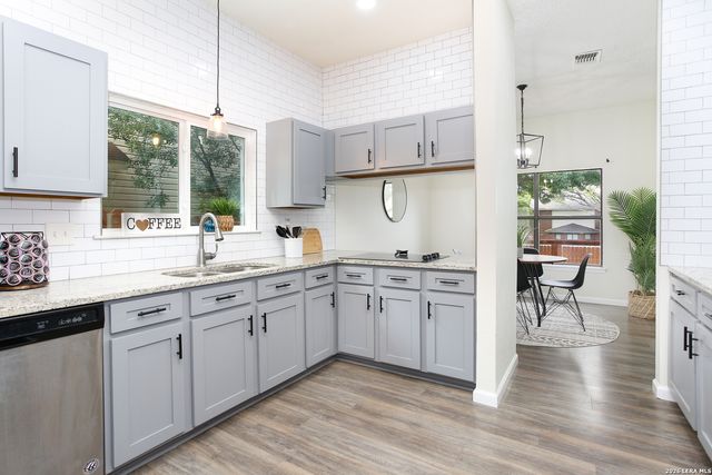 9854 Spring Harvest, San Antonio, TX 78254