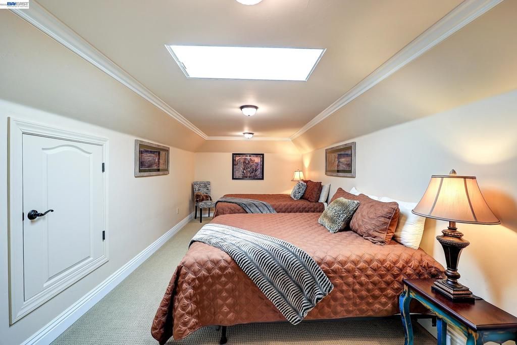 Image 23 of property listing at 1310 Hampton Ct, Discovery Bay, CA 94505