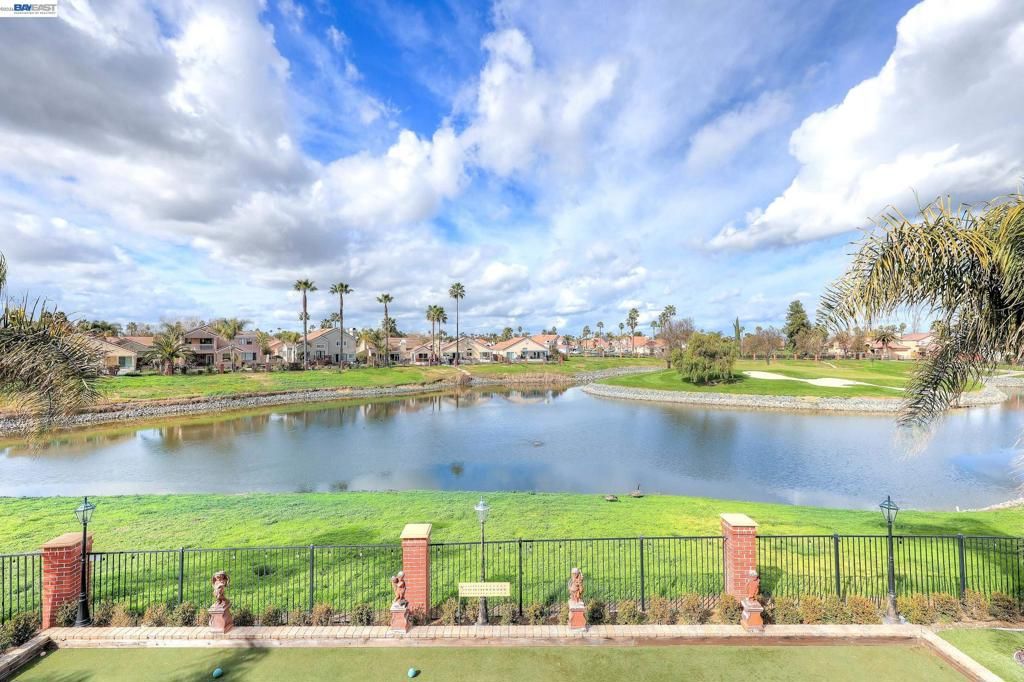 Image 35 of property listing at 1310 Hampton Ct, Discovery Bay, CA 94505