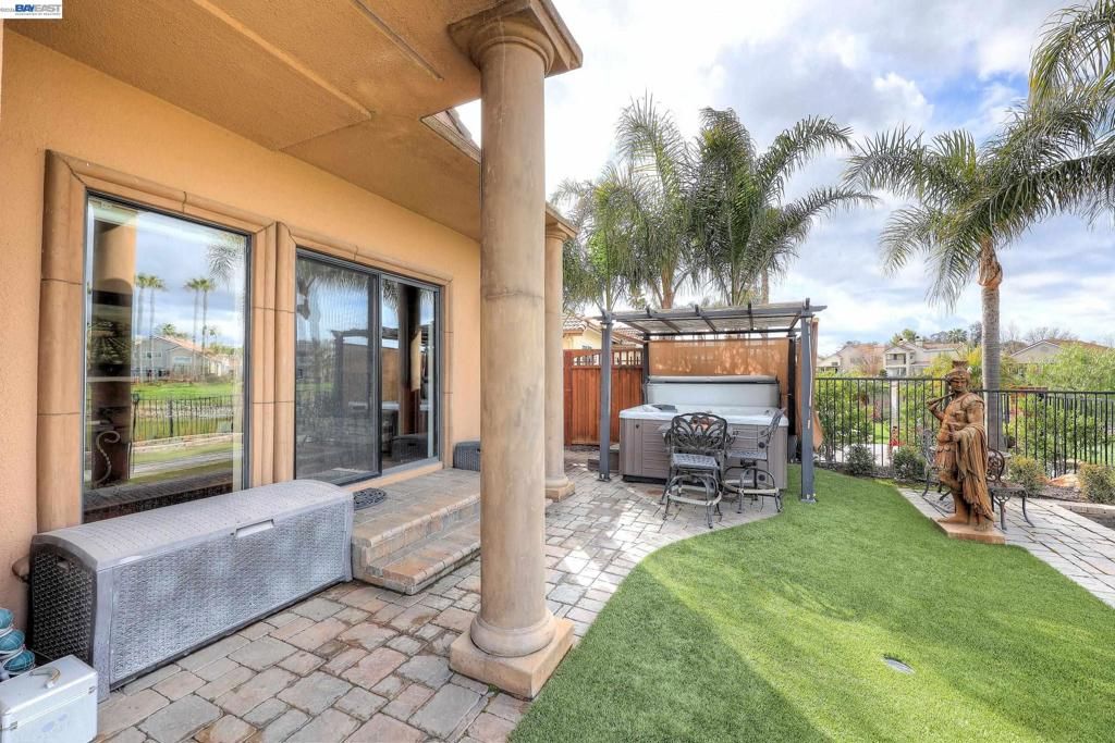 Image 44 of property listing at 1310 Hampton Ct, Discovery Bay, CA 94505