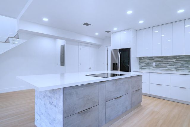 17 Coral Way, Key Largo, FL 33037