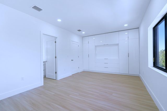 17 Coral Way, Key Largo, FL 33037