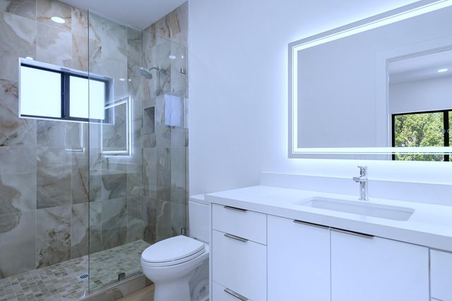 17 Coral Way, Key Largo, FL 33037