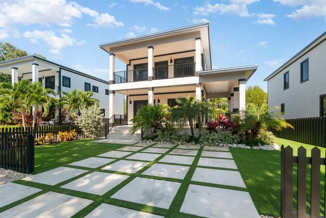 17 Coral Way, Key Largo, FL 33037