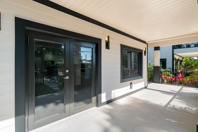 17 Coral Way, Key Largo, FL 33037