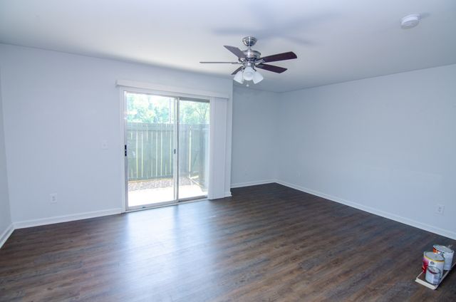 515 Basswood Ave Apt B21, Nashville, TN 37209