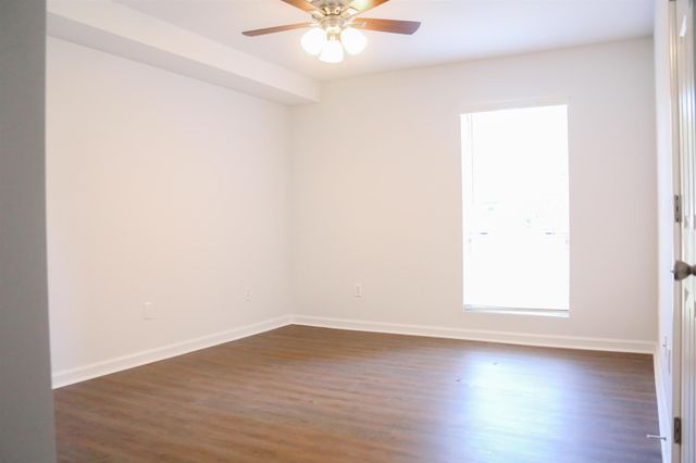 515 Basswood Ave Apt B21, Nashville, TN 37209