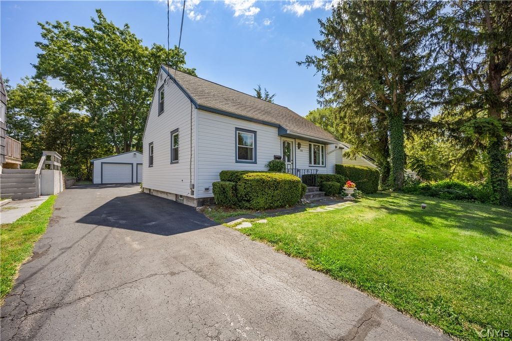 108 Stanley Drive, Geddes, NY 13219