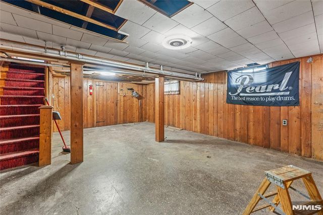 101 Reid Avenue, Passaic, NJ 07055