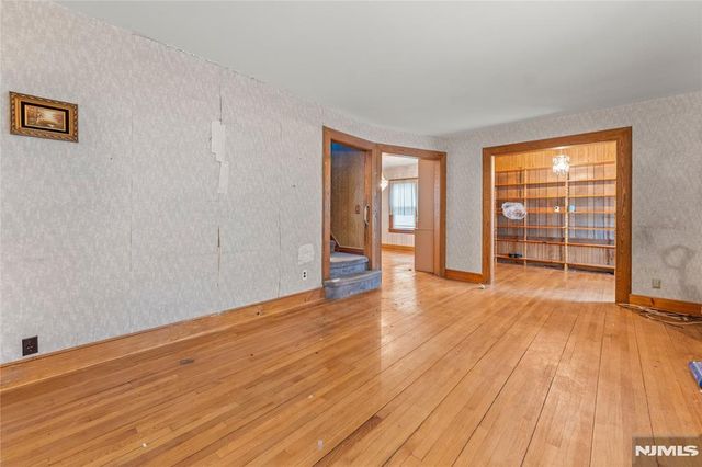101 Reid Avenue, Passaic, NJ 07055