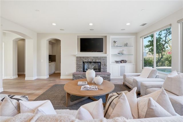 31800 Paseo Tarazona, San Juan Capistrano, CA 92675