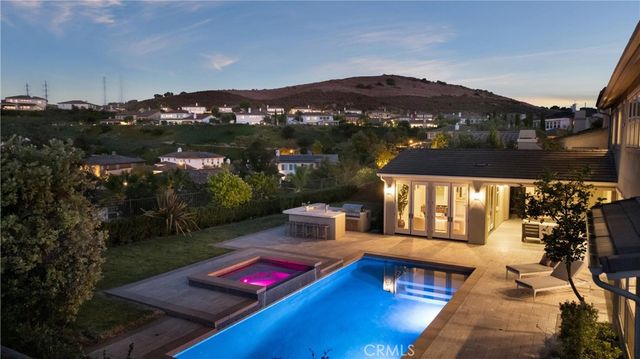 31800 Paseo Tarazona, San Juan Capistrano, CA 92675