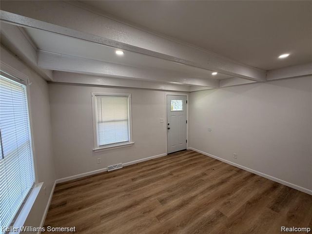 8226 Prospect Avenue, Warren, MI 48089