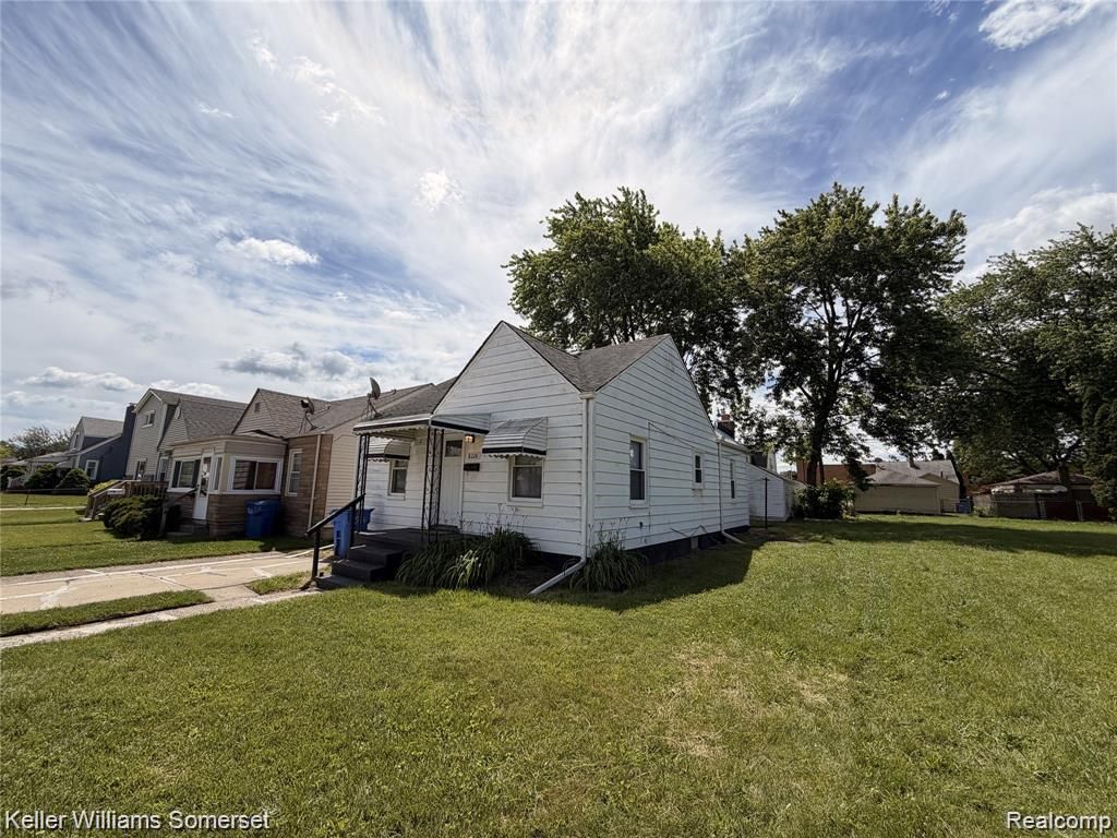 8226 Prospect Avenue, Warren, MI 48089