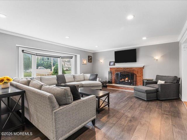 15 Coventry Drive, Freehold, NJ 07728