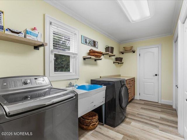 15 Coventry Drive, Freehold, NJ 07728