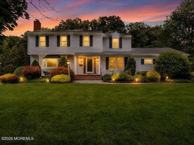 15 Coventry Drive, Freehold, NJ 07728