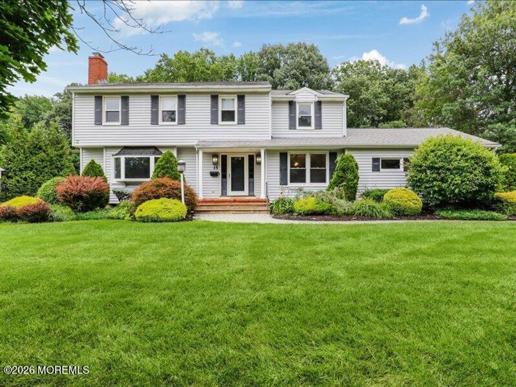 15 Coventry Drive, Freehold, NJ 07728