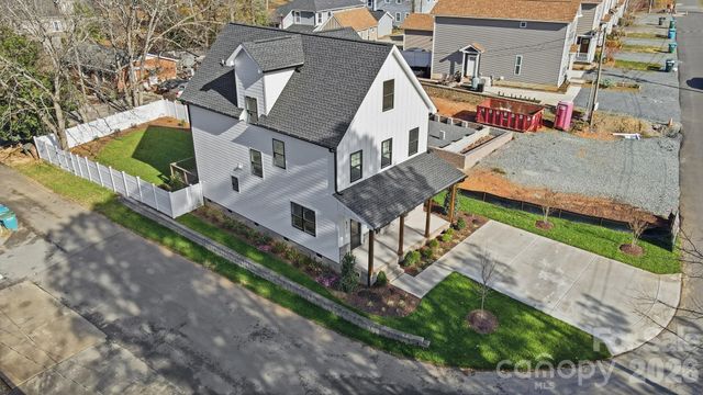 411 Brevard Street, Waxhaw, NC 28173