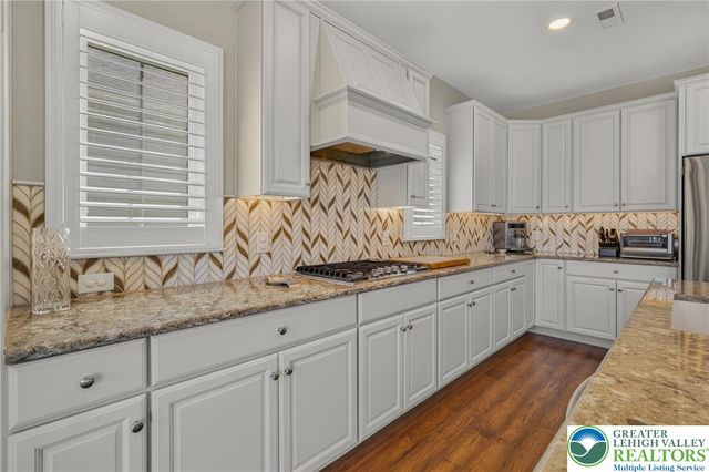 3943 Victors Way, Bethlehem Twp, PA 18045