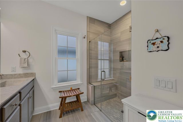 3943 Victors Way, Bethlehem Twp, PA 18045