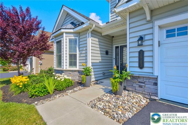 3943 Victors Way, Bethlehem Twp, PA 18045