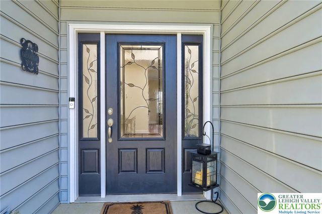 3943 Victors Way, Bethlehem Twp, PA 18045