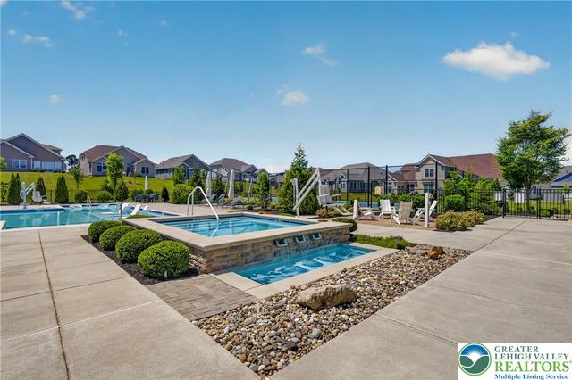 3943 Victors Way, Bethlehem Twp, PA 18045