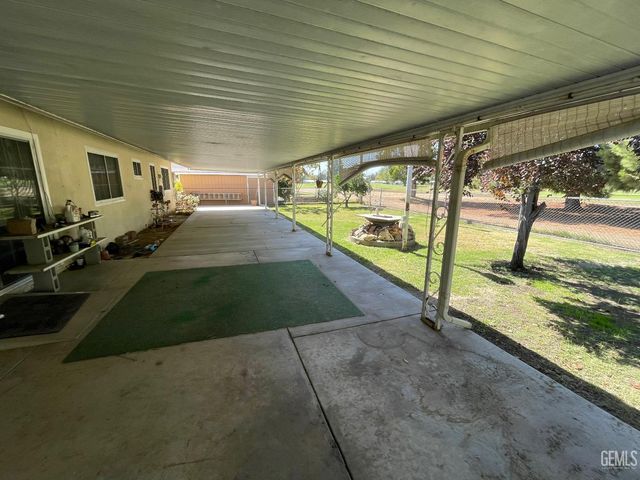 917 Cherry Hills Drive, Bakersfield, CA 93309