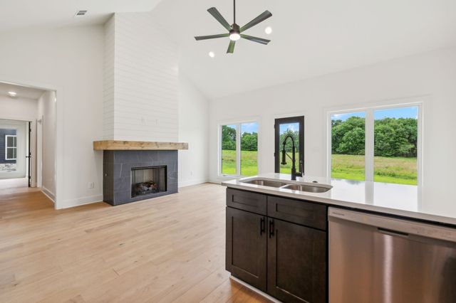 815 Oconner St, Smithville, TN 37166