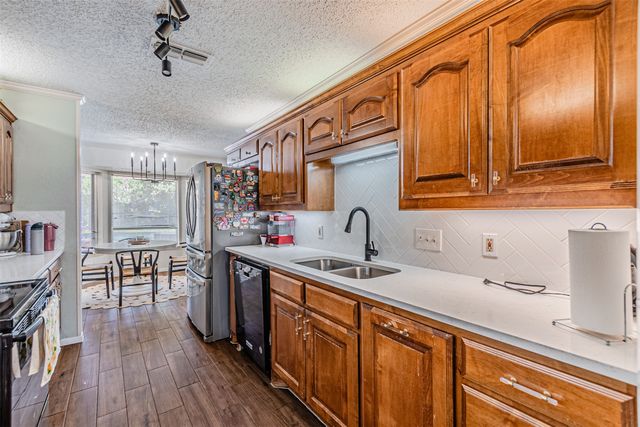 4117 Aragon Drive, Fort Worth, TX 76133