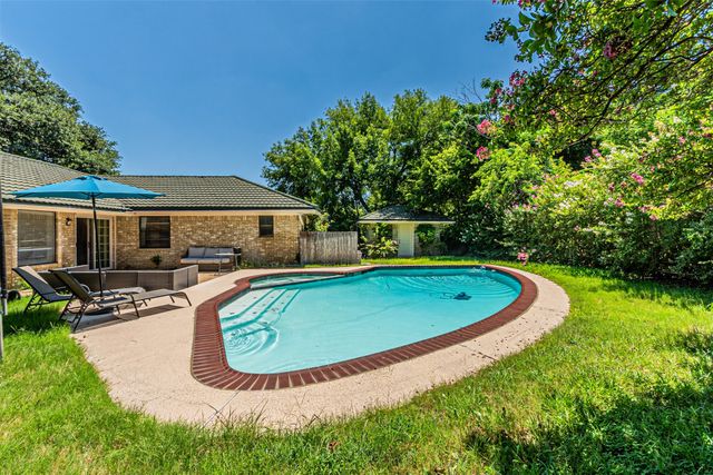 4117 Aragon Drive, Fort Worth, TX 76133
