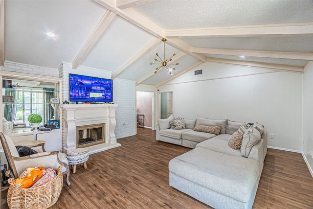 4117 Aragon Drive, Fort Worth, TX 76133