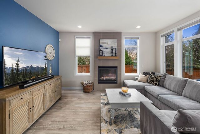 8302 NE 203rd Street, Kenmore, WA 98028