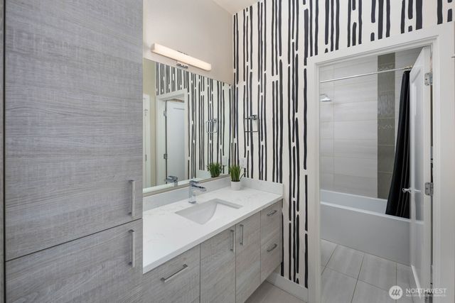 8302 NE 203rd Street, Kenmore, WA 98028