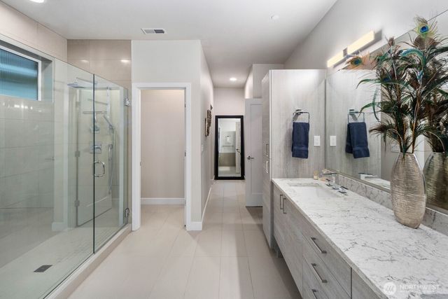 8302 NE 203rd Street, Kenmore, WA 98028