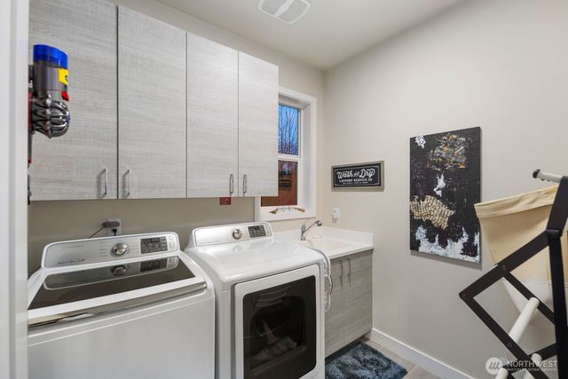 8302 NE 203rd Street, Kenmore, WA 98028