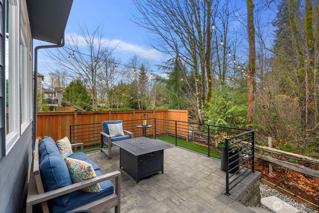 8302 NE 203rd Street, Kenmore, WA 98028