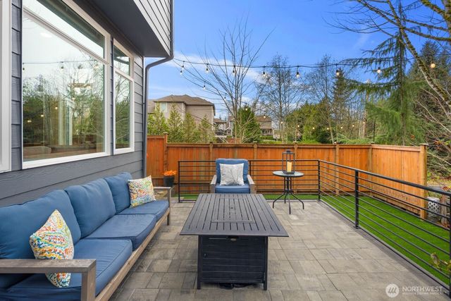 8302 NE 203rd Street, Kenmore, WA 98028