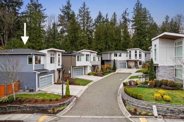 8302 NE 203rd Street, Kenmore, WA 98028