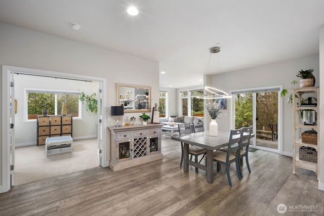 8302 NE 203rd Street, Kenmore, WA 98028