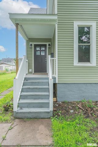 617 6TH Avenue S, Clinton, IA 52732