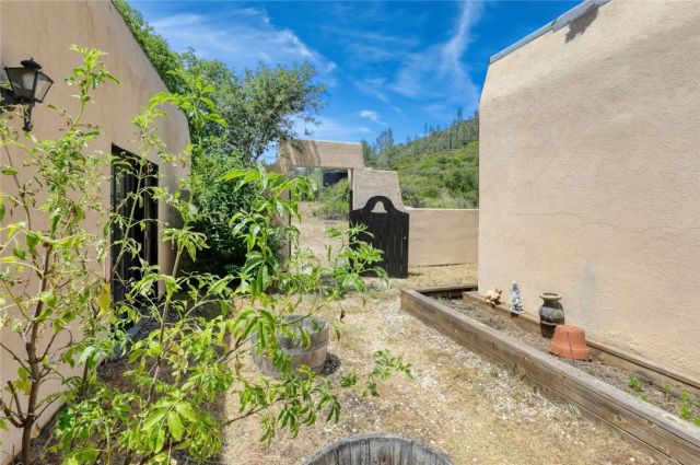7200 Kahms, Cobb, CA 95426