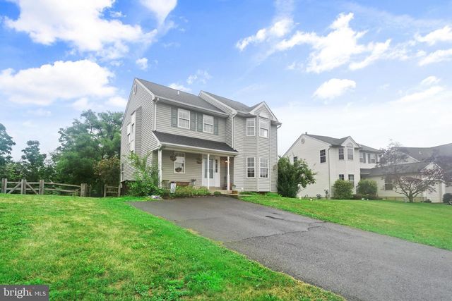 806 ELIZABETH CT, Collegeville, PA 19426