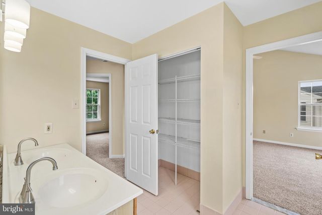 806 ELIZABETH CT, Collegeville, PA 19426